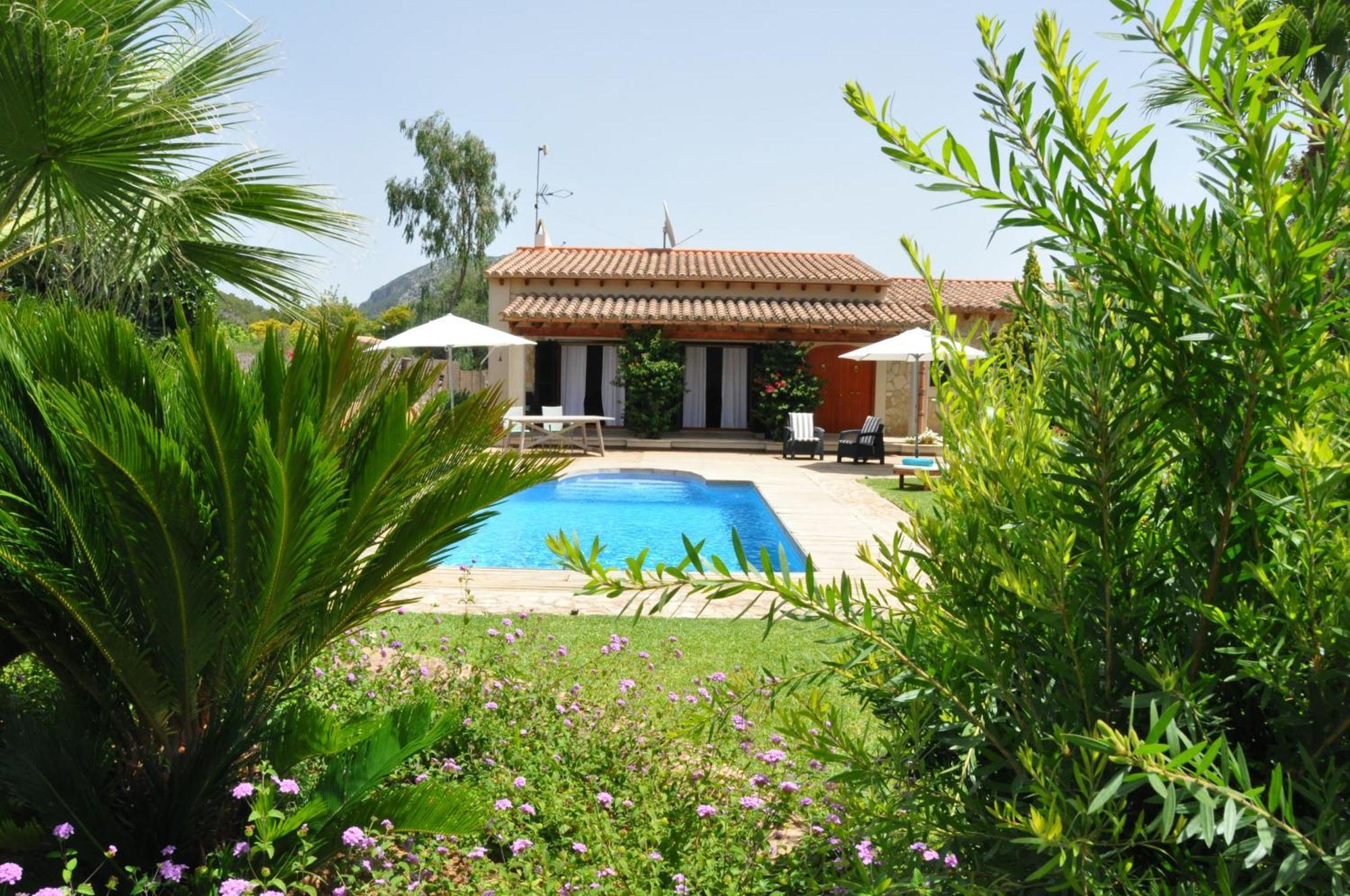 Vista Mit Pool Und Garten Ferienhaus Sa Pobla