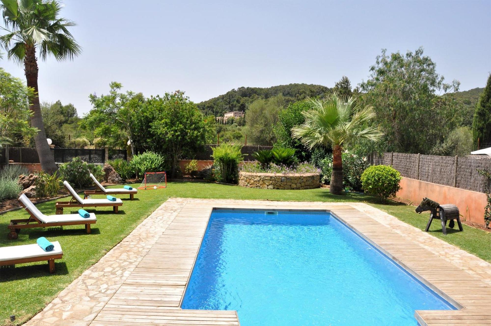 Vista Mit Pool Und Garten Sa Pobla